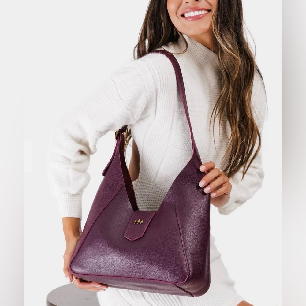 NWT Portland Leather Flora Shoulder Hobo Bag in Plum (NEW WITH TAGS) - Picture 3 of 12